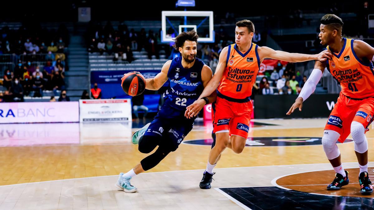 El Valencia Basket ganó por la mínima en Andorra en la primera vuelta de la competición (75-76), en una jornada en la que tuvo que lidiar con innumerables bajas