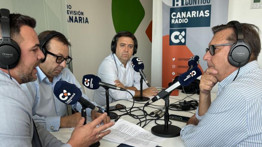 Un momento del debate, celebrado en la delegación de RTVC en Lanzarote. | | E.D.