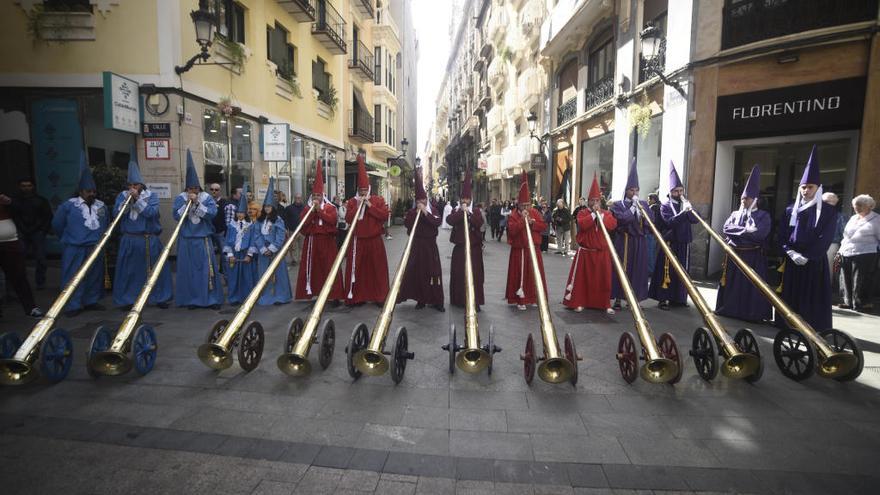 Heraldos, burlas y tambores recorren las calles de Murcia en la &#039;Via Passionis&#039;