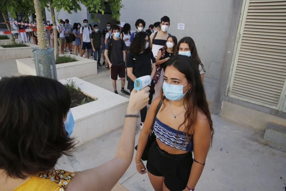 Arranca la PAU con más alumnos de su historia marcada por el coronavirus