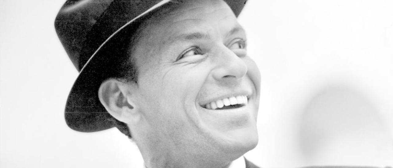 El cantante y actor Frank Sinatra. // FDV