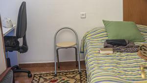 Una habitació de lloguer en un pis de Barcelona.  | MANU MITRU