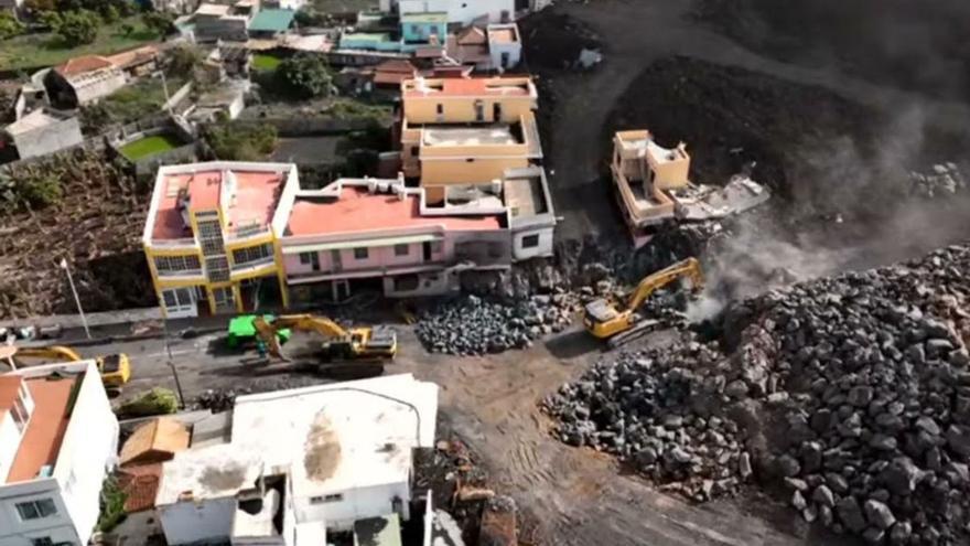 Trabajos en zonas cubiertas por la lava.