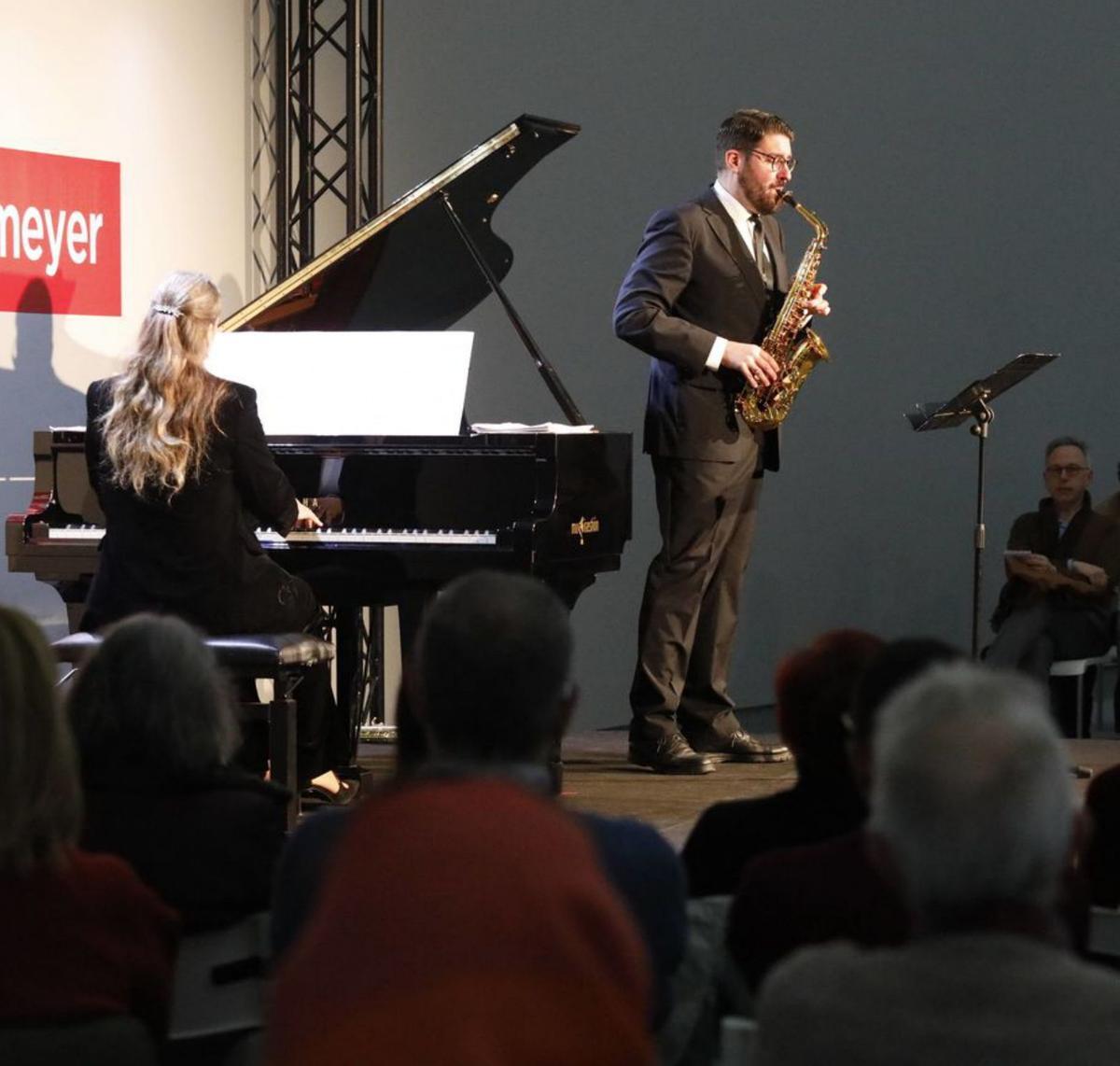 Saxperience hace sonar la cúpula en el Centro Niemeyer | M. VILLAMUZA