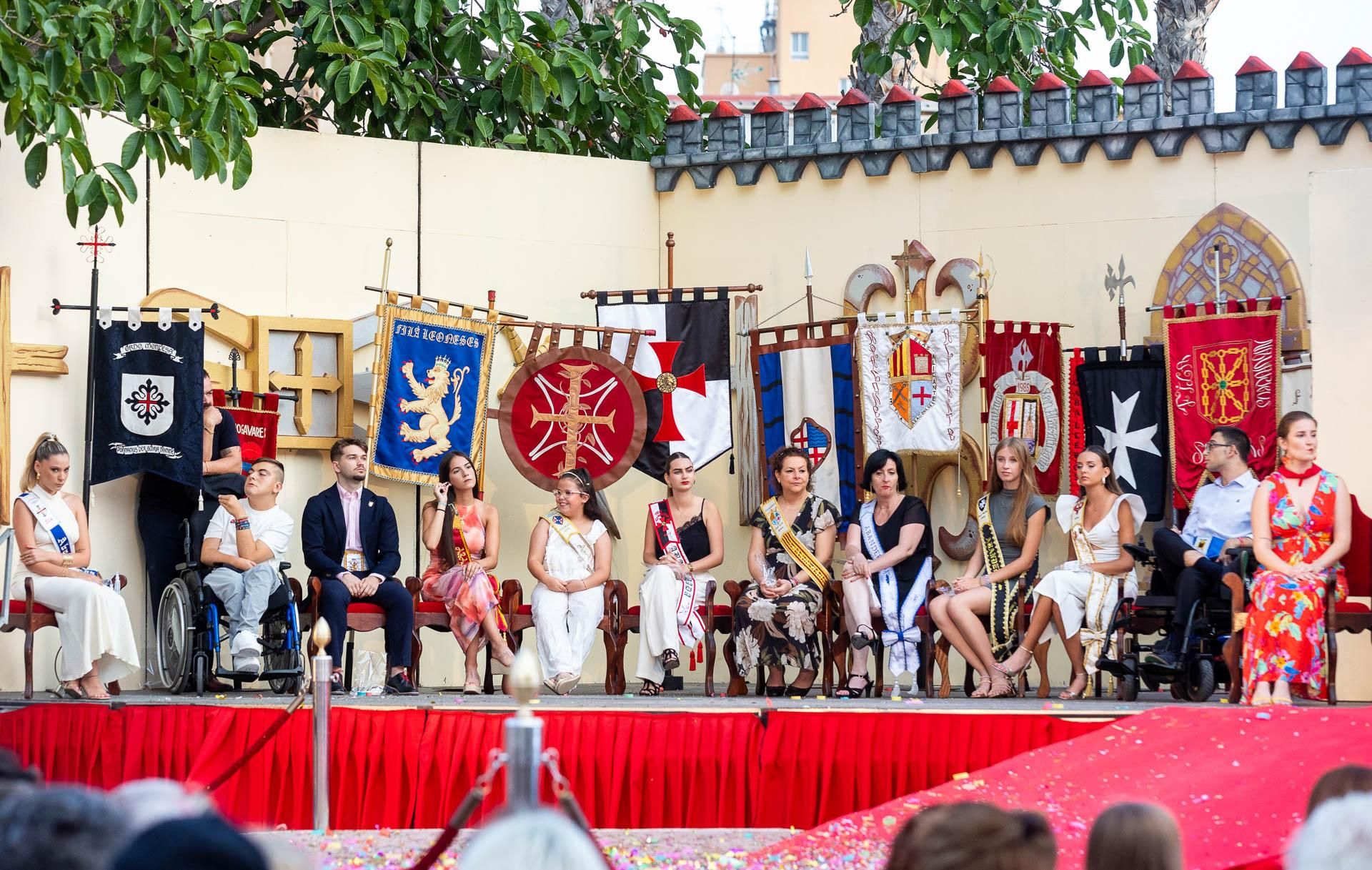 Los Moros y Cristianos de San Blas arrancan con la presentación de cargos y el Pregón