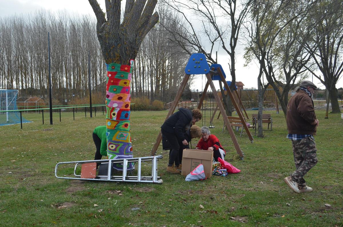 Así decora San Pedro de Ceque el pueblo por Navidad