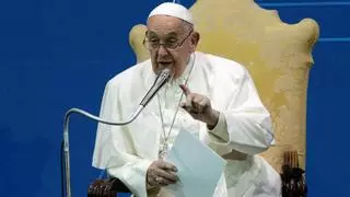 La negativa del Papa a los seminaristas homosexuales incendia al colectivo LGTBI