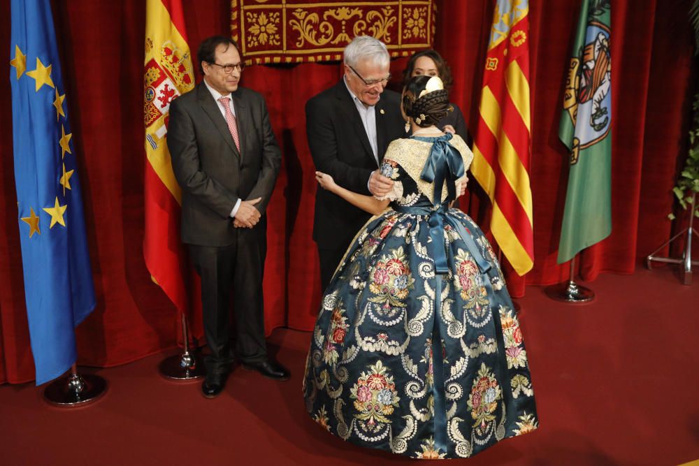 Así ha sido la exaltación de la fallera mayor de València, Marina Civera