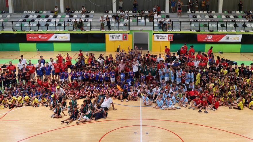 Doblete del Santa Mariña en la clausura de la Vigo Cup