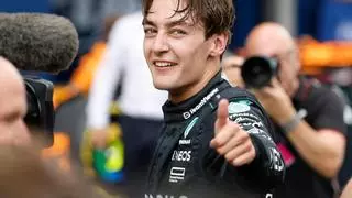 Final de locura y victoria 'regalada' para Russell en Austria, con Sainz en el podio