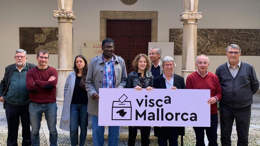 Piden a los ciudadanos que acudan a votar para «fortalecer la democracia»