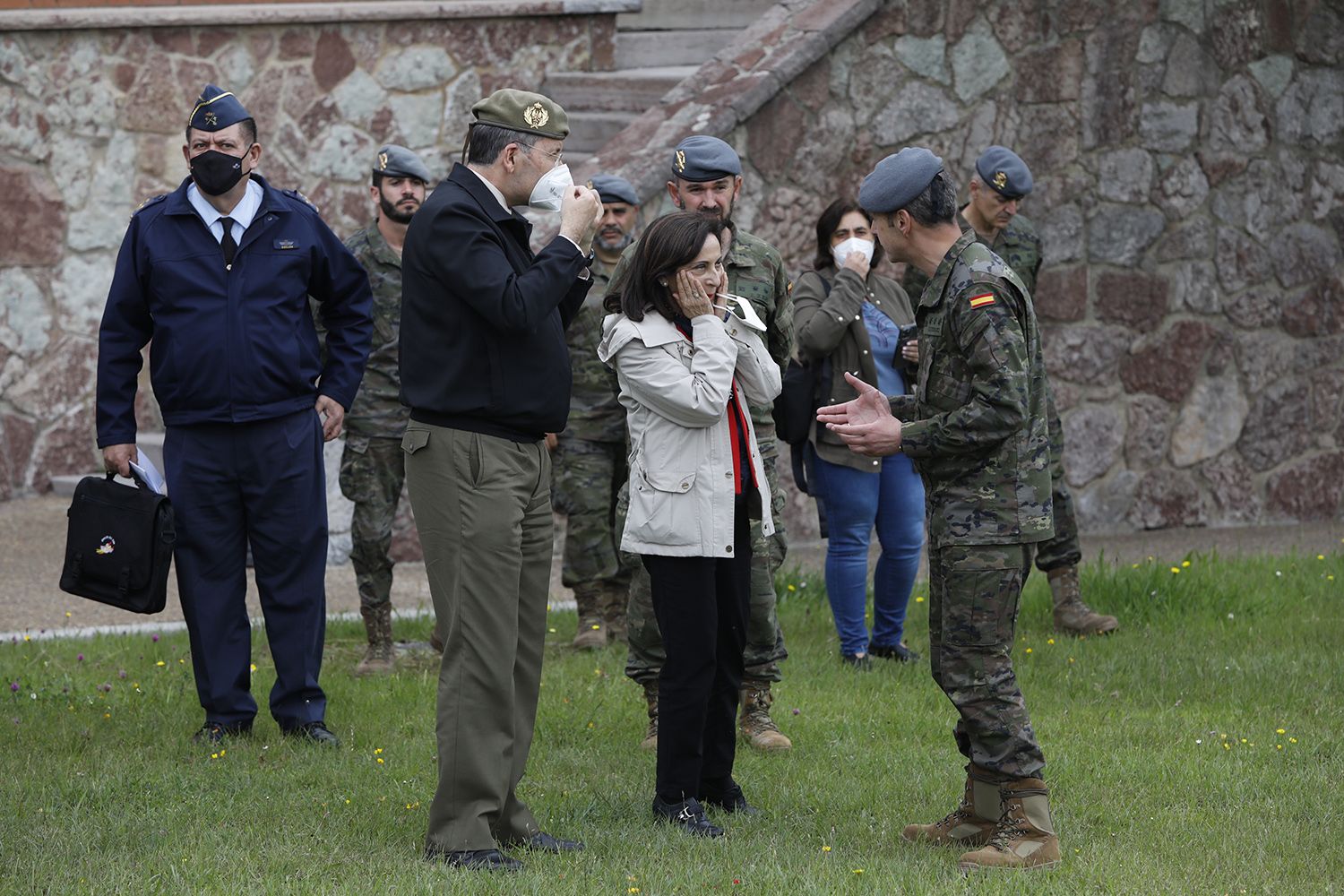 La visita de la ministra de Defensa Margarita Robles al cuartel de Cabo Noval