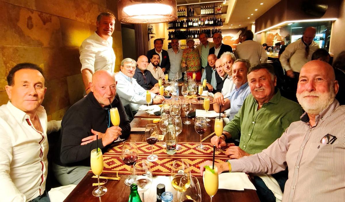 Emotivo almuerzo con el terorense Paco Santana