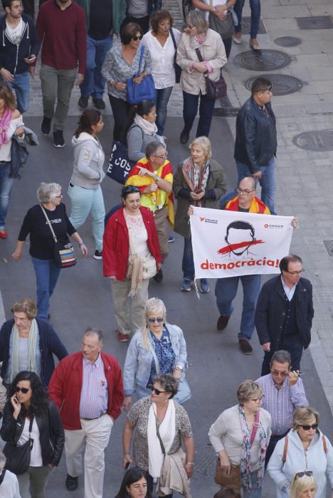 Unes 1.500 persones acompanyen Marta Madrenas a declarar