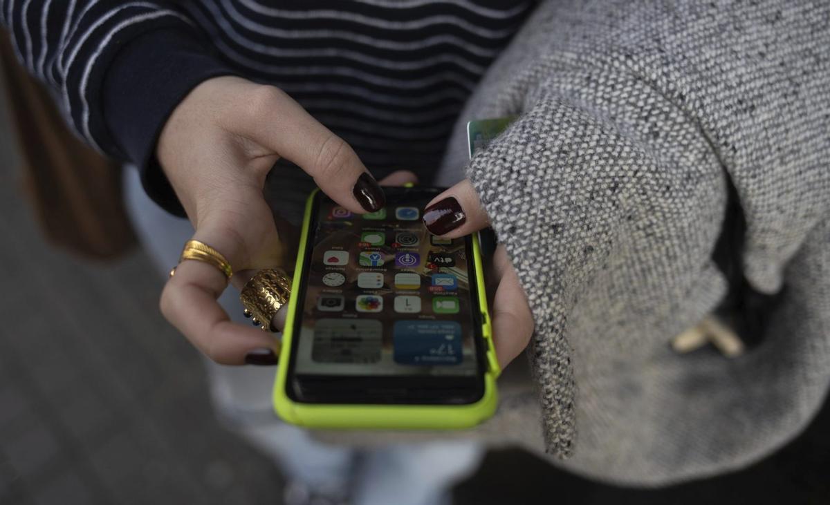 La UE té lleis que permetrien al Govern limitar les xarxes socials