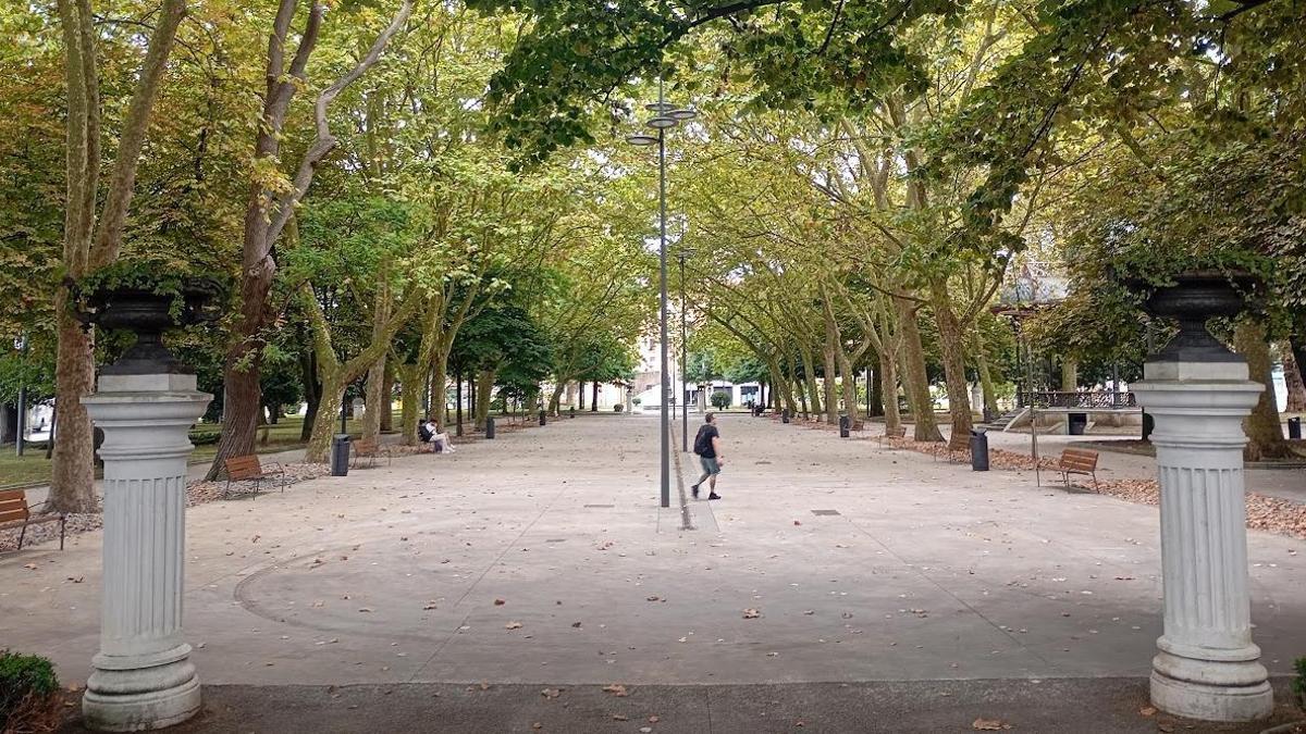 Avilés impulsa una campaña de firmas para nombrar el paseo del parque del Muelle en honor a Pablo González Castañón