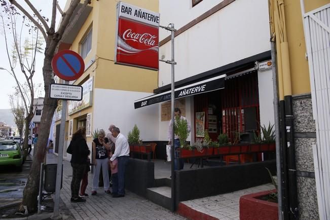 Delia Padrón suceso en Güimar , hombre con bombona y gasolina entra en un bar