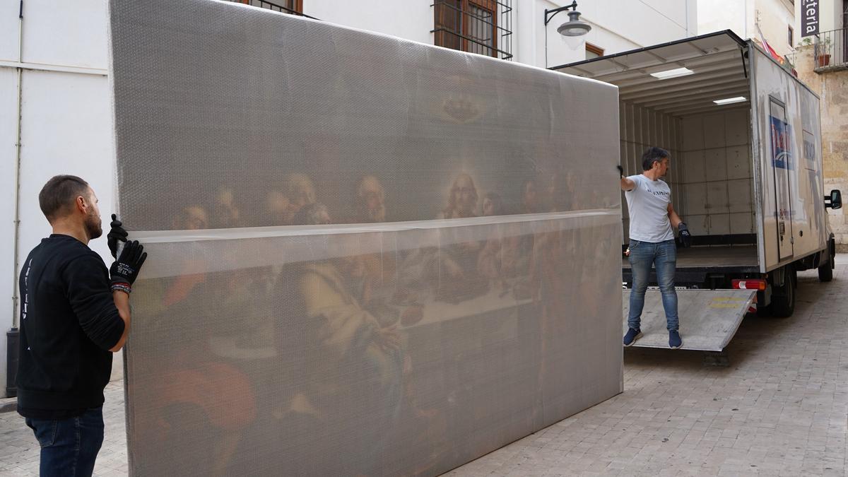 El gran cuadro "La Santa Cena" de Vicente López abandona el Museo de Bellas Artes de Xàtiva.
