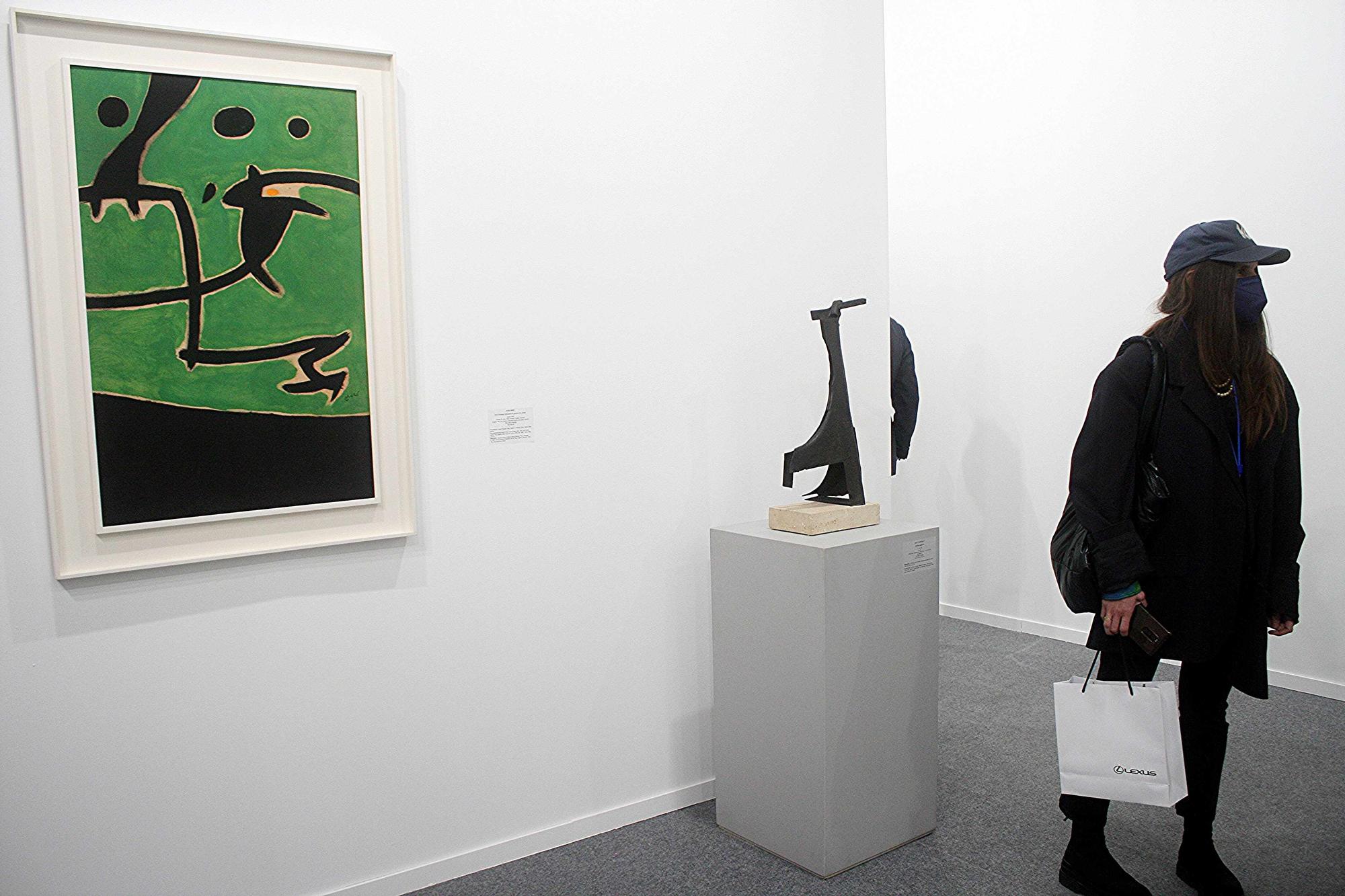 El cuadro más caro de la feria este año, un Miró de 1973 que vende por 2 millones de euros la galería Leandro Navarro