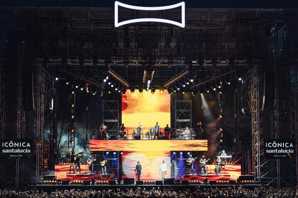 Todas las imágenes del concierto de Romeo Santos y Prince Royce en Icónica Santalucía Sevilla Fest