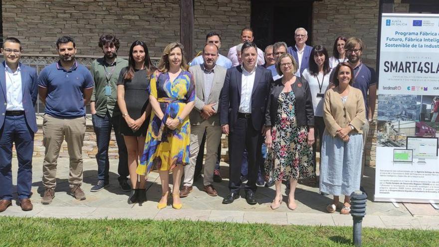 Participantes en la presentación del proyecto, en Carballeda.  | // FDV