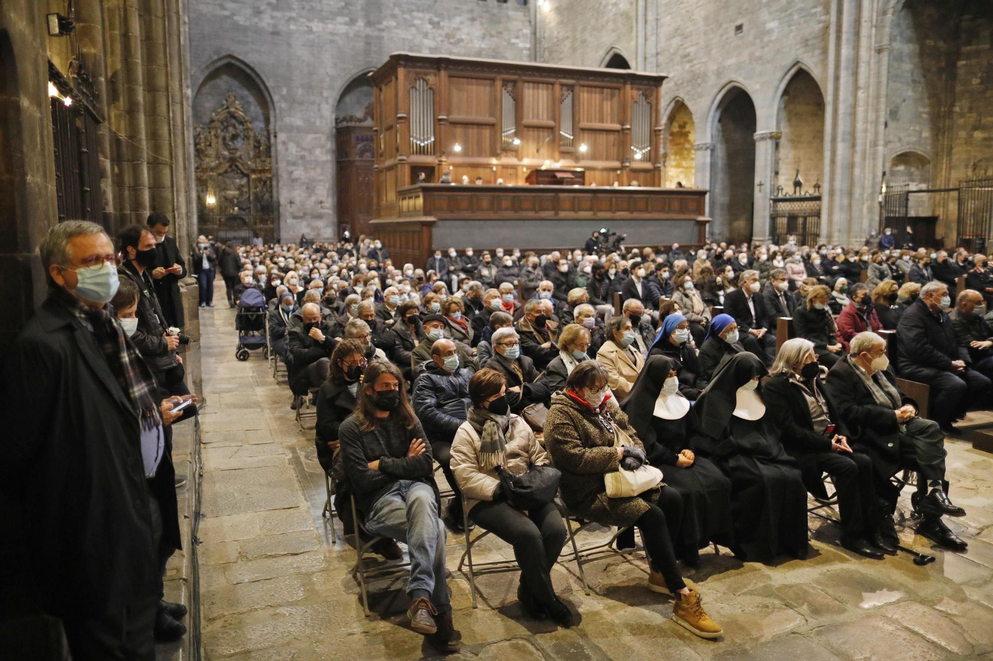 La Catedral de Girona s'omple per acomiadar Francesc Pardo