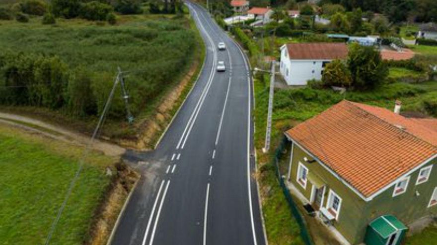 Oleiros adjudica la instalación de farolas en el vial de A Besta