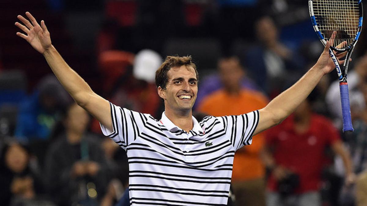 Albert Ramos, feliz tras ganar a Roger Federer en el Master de Shanghái