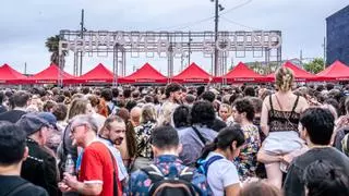 Largas colas en el exterior del Primavera Sound en el primer día del festival