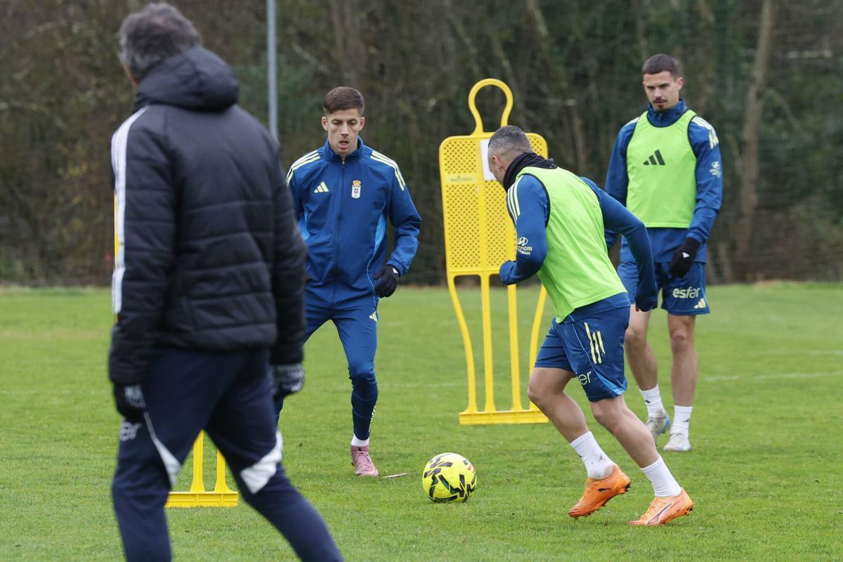 Entrenamiento del Oviedo en El Requexón