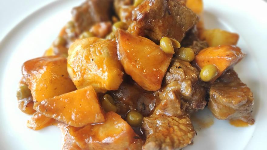 Carne compuesta a la canaria, una receta perfecta para el otoño