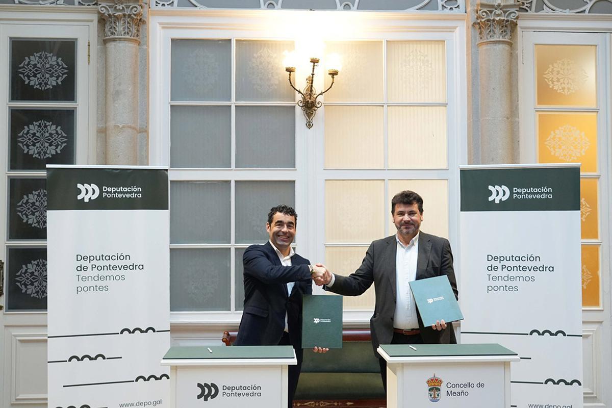 El presidente y el alcalde de Meaño
