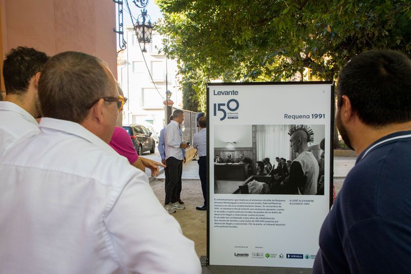 Inauguración de la exposición del 150 aniversario de Levante-EMV en Requena