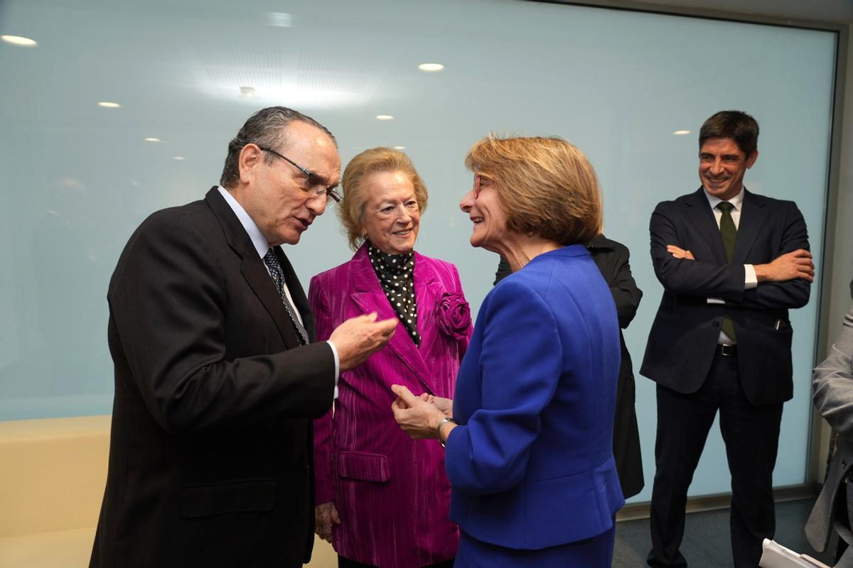 La UJI entrega a Mediterráneo la Distinción Extraordinaria