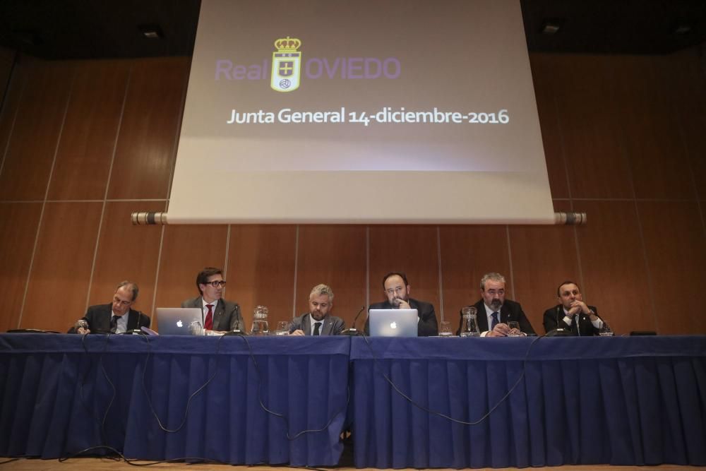 Junta de accionistas del Real Oviedo