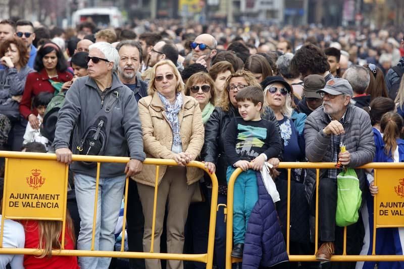 Búscate en la mascletà del 6 de marzo