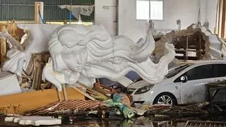 La Dana lleva el apocalipsis a las Fallas 2025. Así están destrozados los talleres