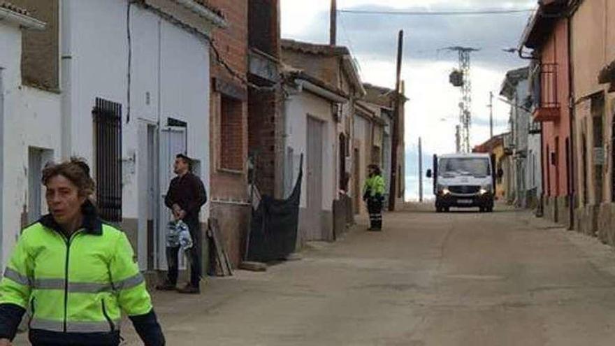 Estado adecentado de una de las calles de Morales.