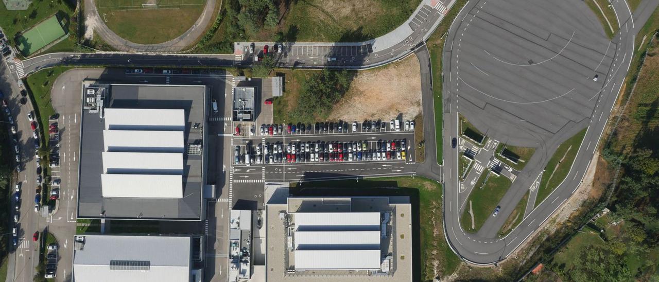 Vista aérea de las instalaciones del CTAG, con la actual pista de pruebas a la derecha. |   // CTAG
