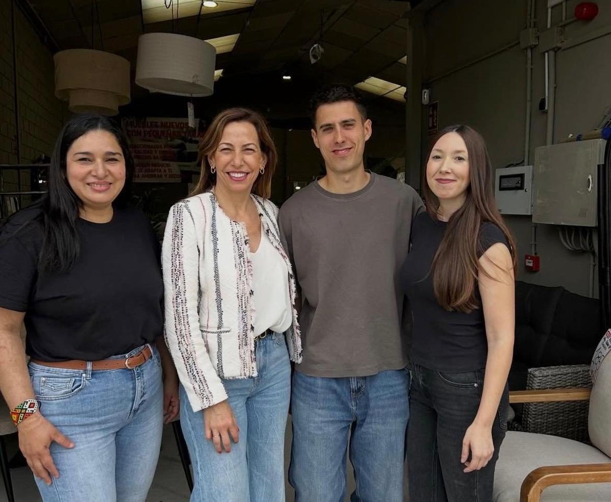 El outlet de muebles de Cuarte de Huerva que enamora a Natalia Chueca: “Un placer contar con tu visita y contar con tu apoyo al negocio local”