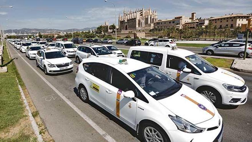 Imagen de la protesta de los taxistas que tuvo lugar el pasado sábado en Palma.