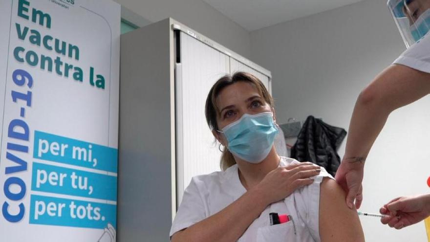 Der Beginn der Impfungen des Gesundheitspersonals am Mittwoch (13.1.) auf Mallorca.