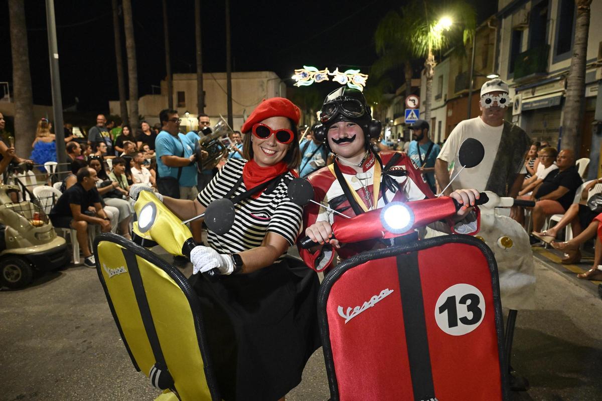 El acto que más espectadores reúne es la «Cabalgata de Disfraces» del 17 de agosto.|