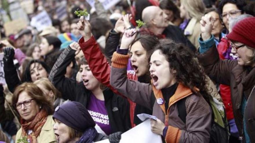 La reforma de la ley del aborto vuelve a sacar a las calles a cientos de personas