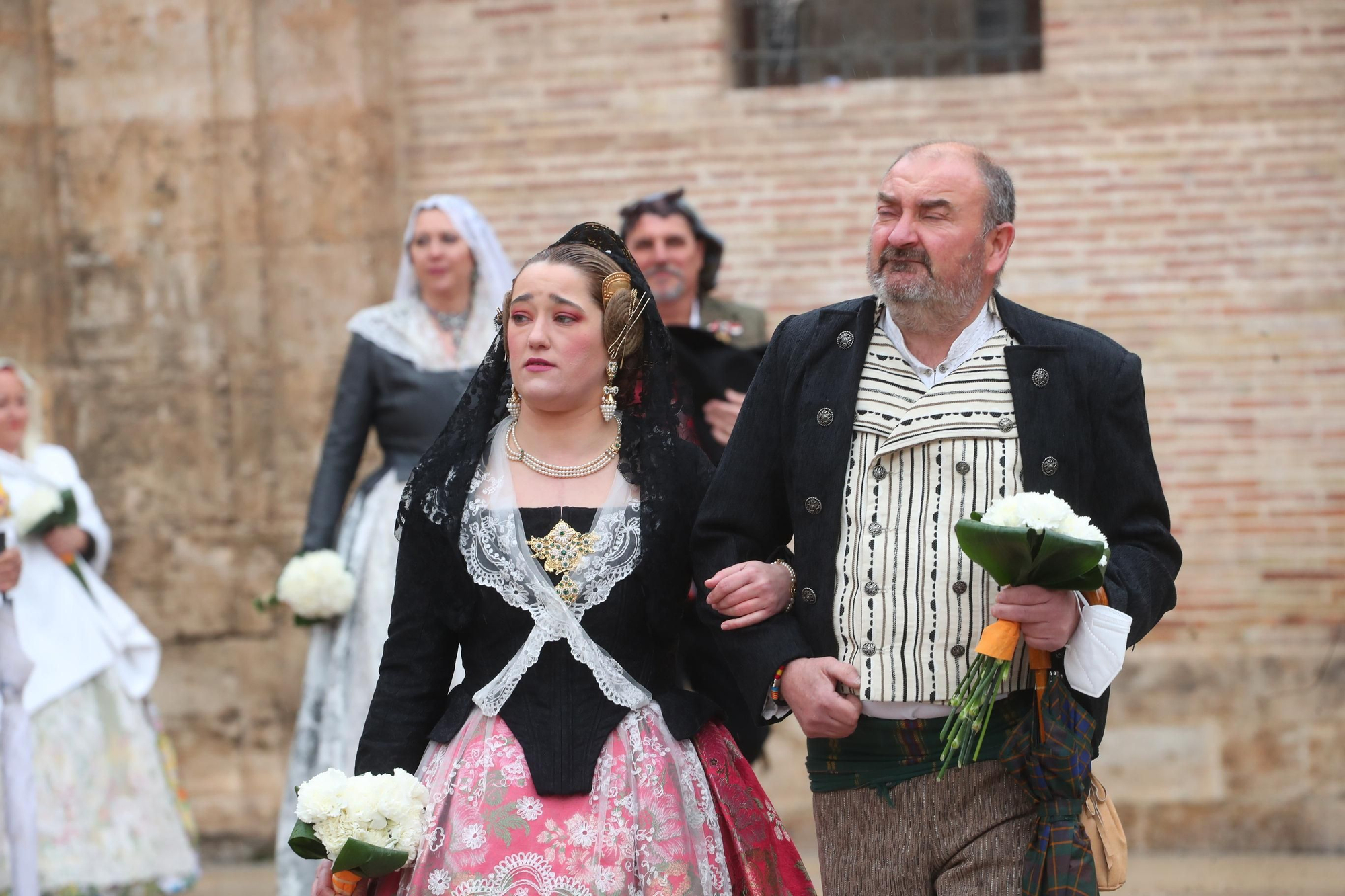 Búscate en el primer día de ofrenda por la calle de la Paz (entre las 15:30 a las 17:00 horas)