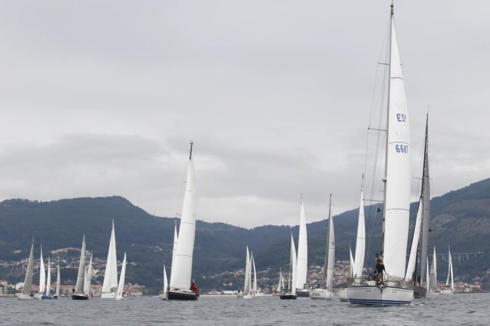 Las imágenes de la salida de la regata Rías Baixas