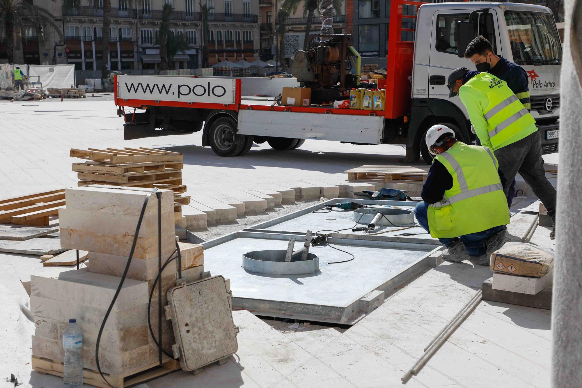 Asi están las obras de la plaza de la Reina