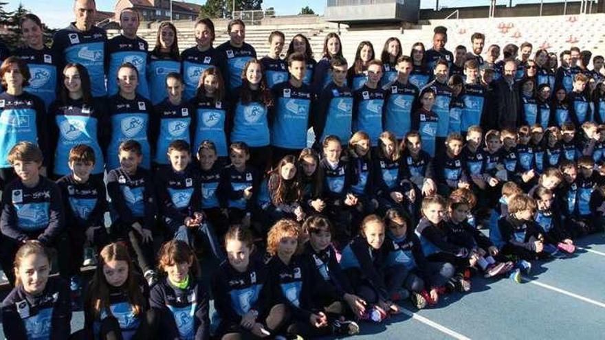 El Gijón Atletismo presenta sus equipos, con 200 deportistas