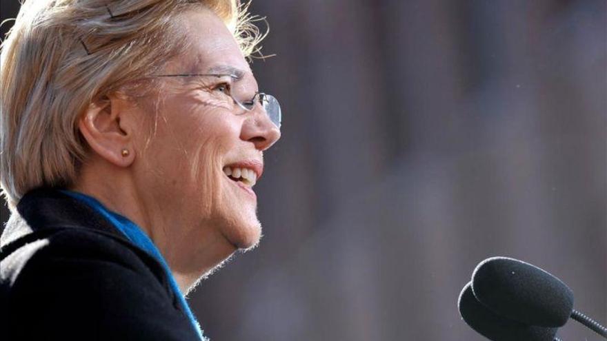 Elisabeth Warren planta cara a los grandes intereses en el inicio de su campaña