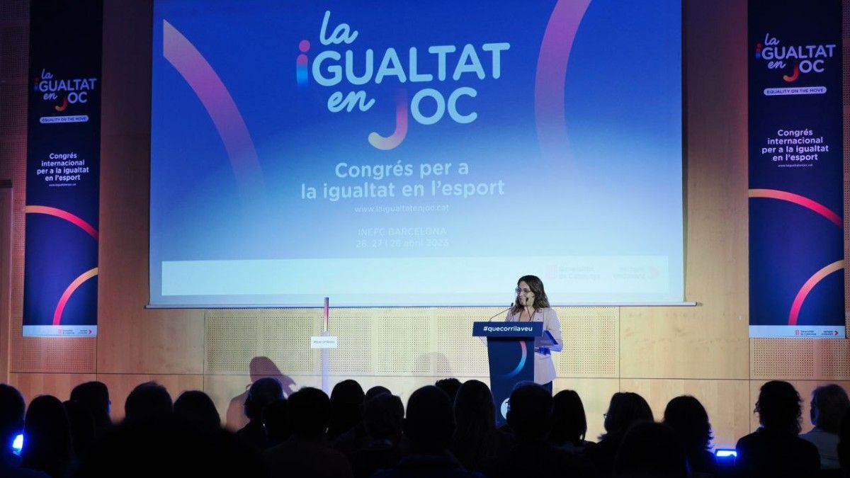 La consellera de la Presidència, Laura Vilagrà Pons, durant la inauguració aquest migdia del congrés ‘La igualtat en joc’